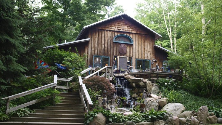 Exterior of Calybanks Pottery studio