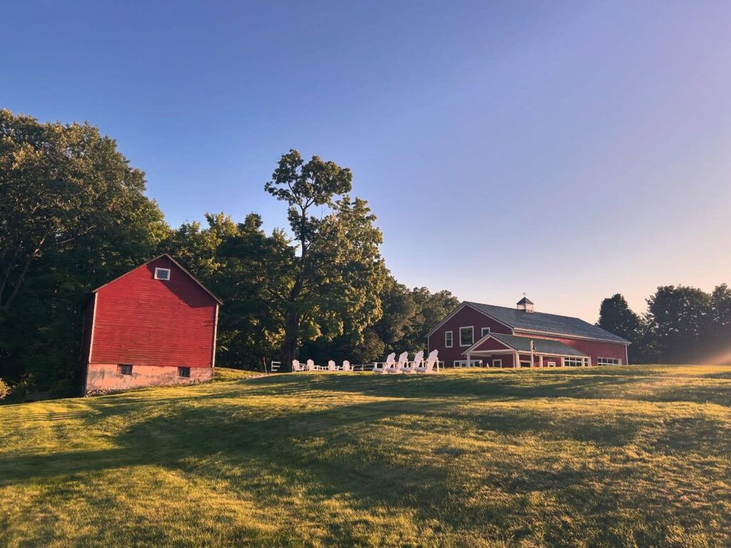 Pleasant Valley Farm & Vineyard Barn and Yard
